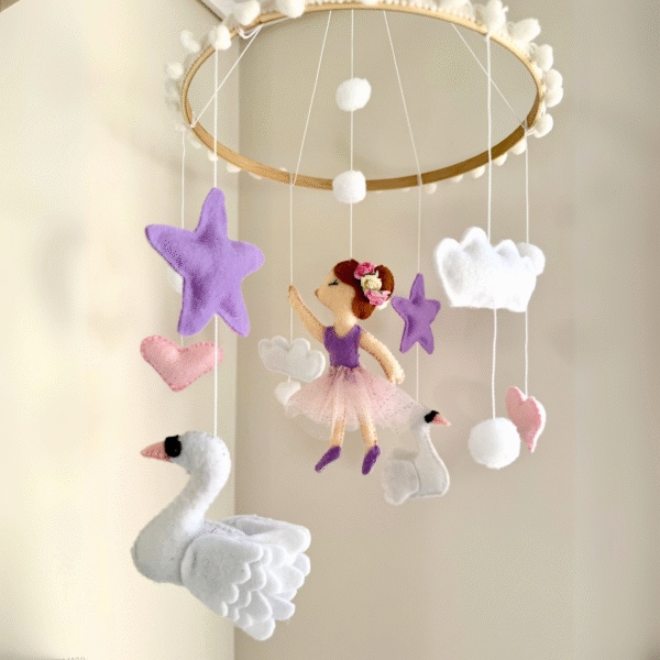 Móvil Ballet de Sueños